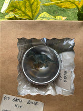 Load image into Gallery viewer, DIY Bath Bomb Kit
